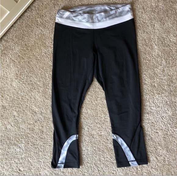 Lululemon Crop Leggings Bundle of Two - Picture 3 of 7